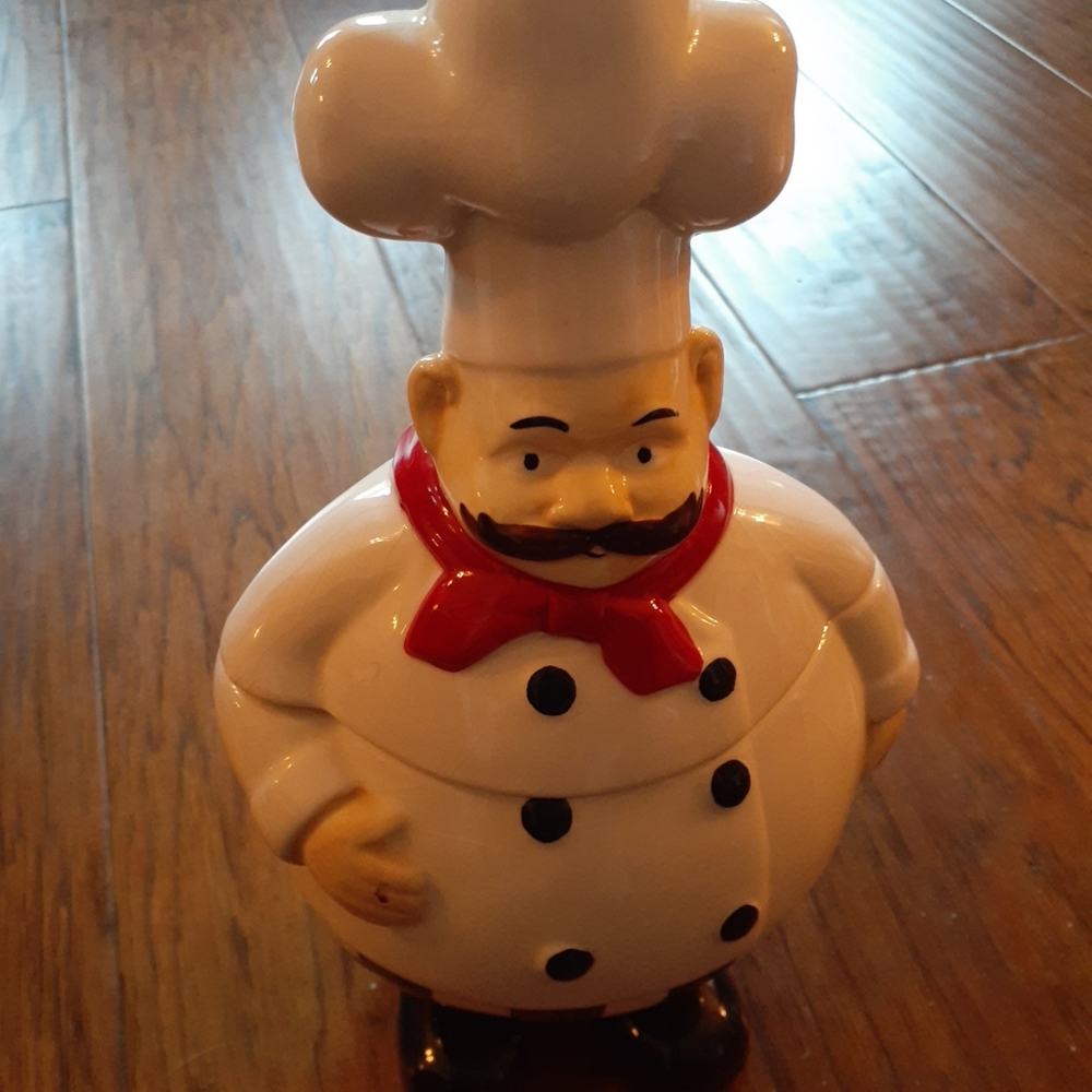 GORGEOUS Canterbury Pottery 12" Chef Figurine Cookie Jar.